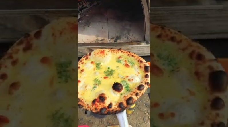 Garlic Bread Pizza 🔥 🍕 Authentic Pizza Ovens 📷malspizzahall